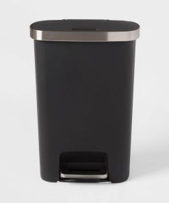Plastic Locking Lid Step Trash Can Black – Brightroom™: 13 Gallon Indoor Kitchen Garbage Can, Spot Clean, 25.6″ Height